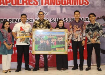 Malam Kenal Pamit AKBP Rinaldo Aser dan Kapolres Tanggamus AKBP Rivanda