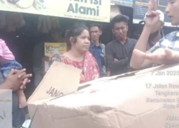 Terbongkar!!! Polisi Sita Ratusan Bungkus Rokok Ilegal Di Pekanbaru