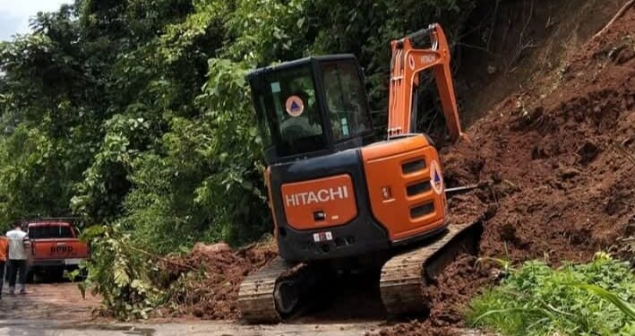 Gerak Cepat BPBD Bersama TNI Dan Polri Tanggulangi Bencana Tanah Longsor