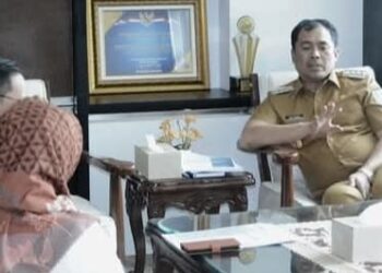 Bupati OKU Selatan Terima Audiensi Kepala kppn Baturaja Tri widiyono di ruang kerja Bupati
