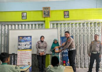 Satlantas Polres Lumajang Gencar Edukasi Tertib Lalu Lintas Sejak Dini, Sosialisasi Polisi Cilik 2025 di SDN Ditotrunan 1