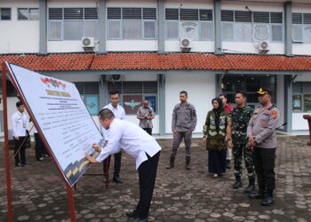 Deklarasikan Anti Halinar Disaksikan APH, Komitmen Nyata Kalapas Kotaagung dan Jajaran Bebas dari Peredaran HP, Pungli, dan Narkoba 