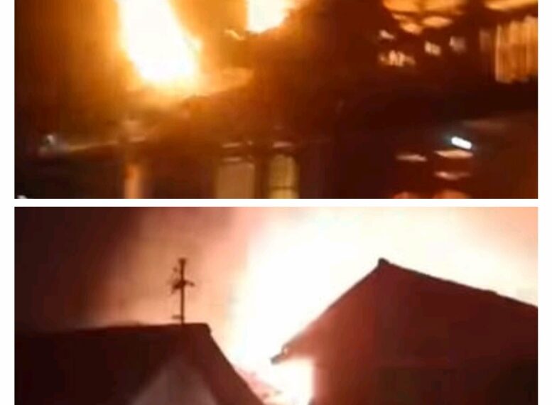 10 Rumah Ludes Terbakar di Pasar Muara dua, Pemadam Kebakaran Diduga Terlambat Tiba di Lokasi