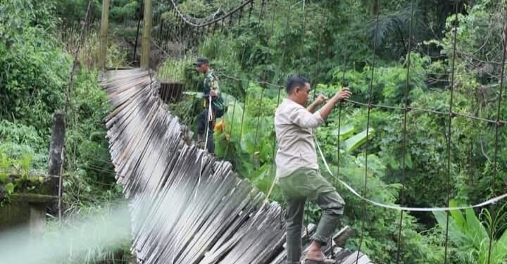 Bupati OKU Selatan Tinjau Jembatan Gantung Putus, Pastikan Penanganan Cepat dan Keselamatan Warga