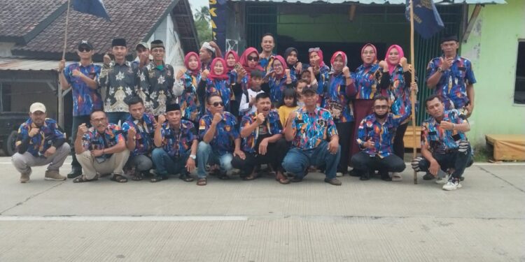Laskar NKRI DPAC Mancak Berbagi 300 Takjil dan Gelar Buka Bersama di Bulan Ramadhan