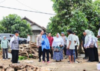 Bupati Pesawaran Tinjau Lokasi Bencana Puting Beliung di Kecamatan Tegi Neneng