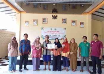 Pemdes Trimulyo Salurkan BLT Dana Desa dan Insentif Kader
