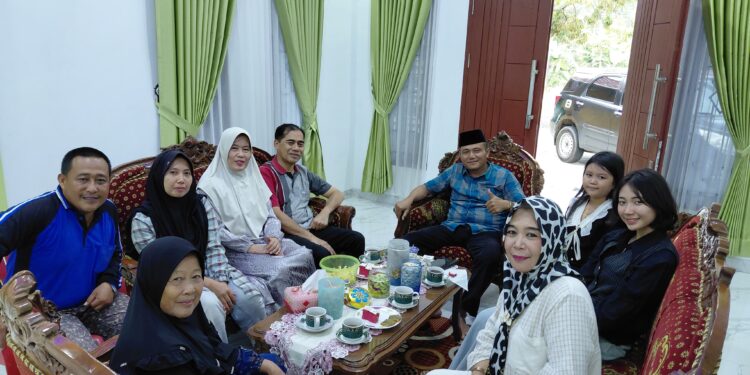 Hangatnya Silaturahmi Keluarga Besar Mirza S.E, Pererat Kebersamaan di Tanggamus