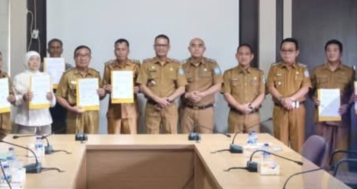PEMKAB OKU SELATAN DUKUNG PROGRAM NASIONAL, SEKDA PIMPIN PENANDATANGANAN PERJANJIAN PINJAM PAKAI LAHAN KOPERASI MERAH PUTIH