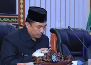 BUPATI OKU SELATAN HADIRI RAPAT PARIPURNA DPRD DENGAN AGENDA LAPORAN PANITIA KHUSUS