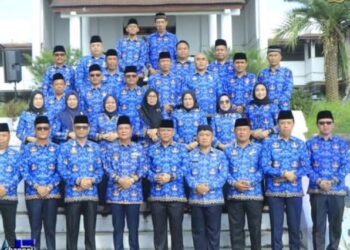 WAKIL BUPATI OKU SELATAN PIMPIN APEL HARI KESADARAN NASIONAL, TEKANKAN DISIPLIN DAN TANGGUNG JAWAB PEGAWAI