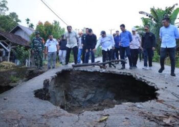 Bupati OKU Selatan Tinjau Infrastruktur Desa Pajar Bulan, Pastikan Pembangunan Tepat Sasaran