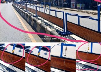 Diduga Abaikan SOP Kelistrikan, Proyek Pembatas Jalan di Tanah Bumbu Dinilai Membahayakan Pengguna Jalan