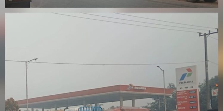WAW…!!! PESANAN 10 TON SETIAP HARI SPBU 63.706.02 BERTAHUN-TAHUN TAK PERNAH LAYANI TRUK UMUM, HARGA Rp.15.000 RUPIAH SPBU AMAN “SIAPA YANG JAGA SETIAP PAGI HARI..??UPAH Rp.300 RIBU/HARI